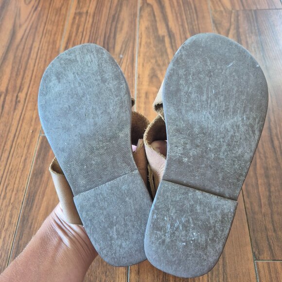 Girls Size 11 Adelisa and Co. Sandals - Picture 3 of 4